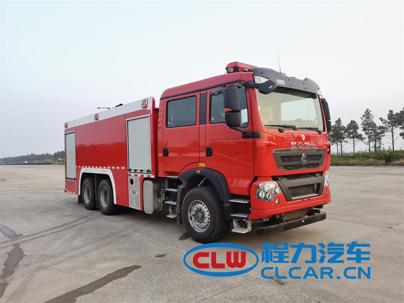 国六重汽豪沃（12吨）泡沫消防车