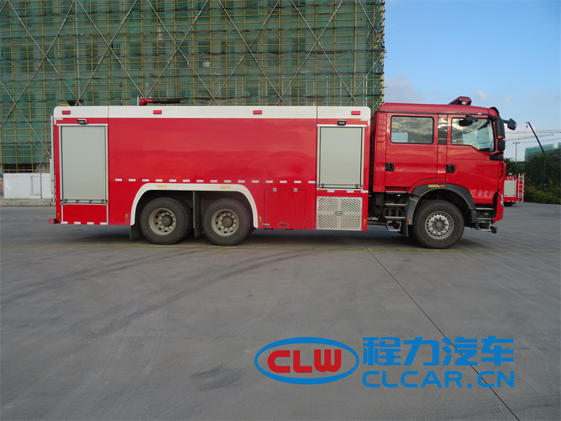 国六重汽豪沃（16吨）水罐消防车