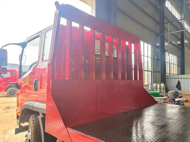 拉150挖机最便宜的平板拖车厂家包送到家图片