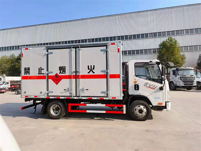 ​国六解放虎VN4米2易燃液体厢式运输车 涂料 甲醇 乙醇油漆运输车