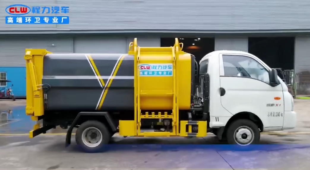蓝牌凯马侧挂桶环卫垃圾车价格240L挂桶操作使用视频视频