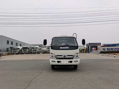国六福田4.5方蓝牌压缩垃圾车厂家直销价格多少钱图片