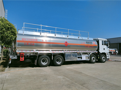 陕汽德龙22吨油罐车报价 专威牌HTW5320GYYLS6Q型铝合金运油车质量强