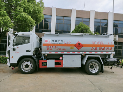 CSC5125GJY6A 带8吨油罐车全国各地挂靠公司提车图片