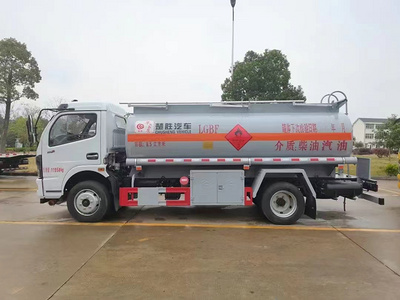 天津户8.5方油罐车 一户难求 适合北京天河北周边的油老板
