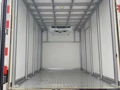 6.8米肉鉤車 6.8米冷藏車 江淮六米八冷藏車價格圖片
