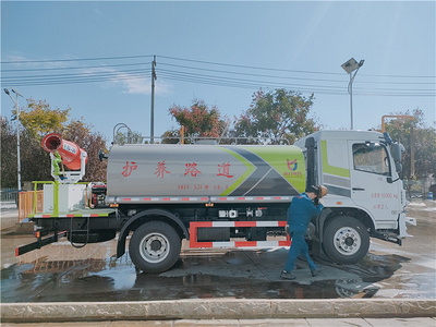 国六园林绿化喷洒车 东风华神12吨洒水车厂家工作展示视频图片