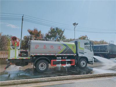 東風華神KL5綠化噴灑車 12方灑水車 加裝30米霧炮降塵
