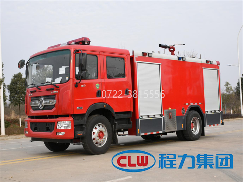 东风 8吨泡沫消防车