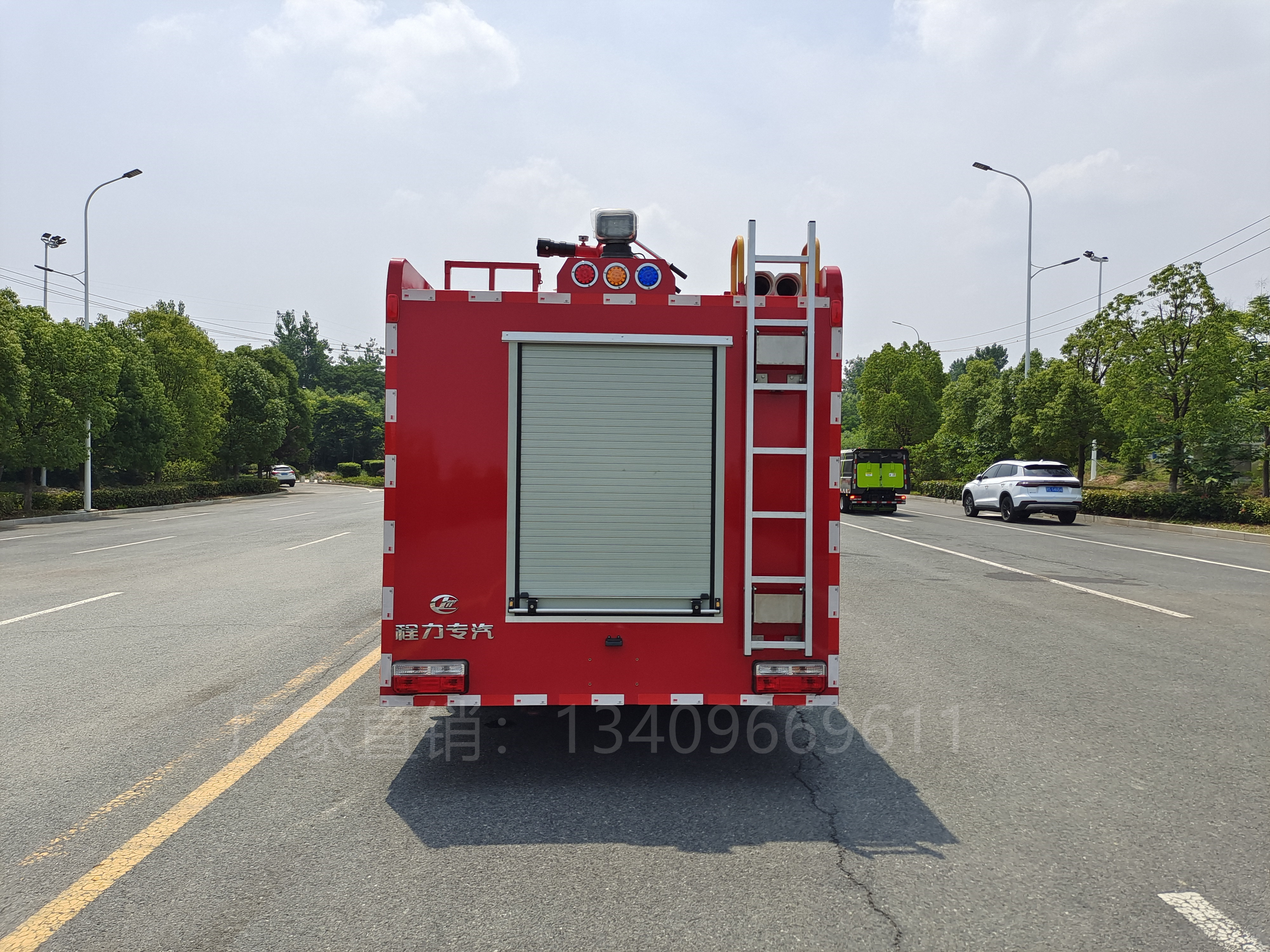 东风福瑞卡4吨 水罐消防车图片