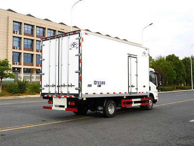 庆铃五十铃600KV冷藏车（5.2米）图片