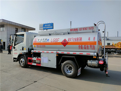 浙江衢州5吨流动加油车厂家现车供应 国六重汽6.2方加油车图片