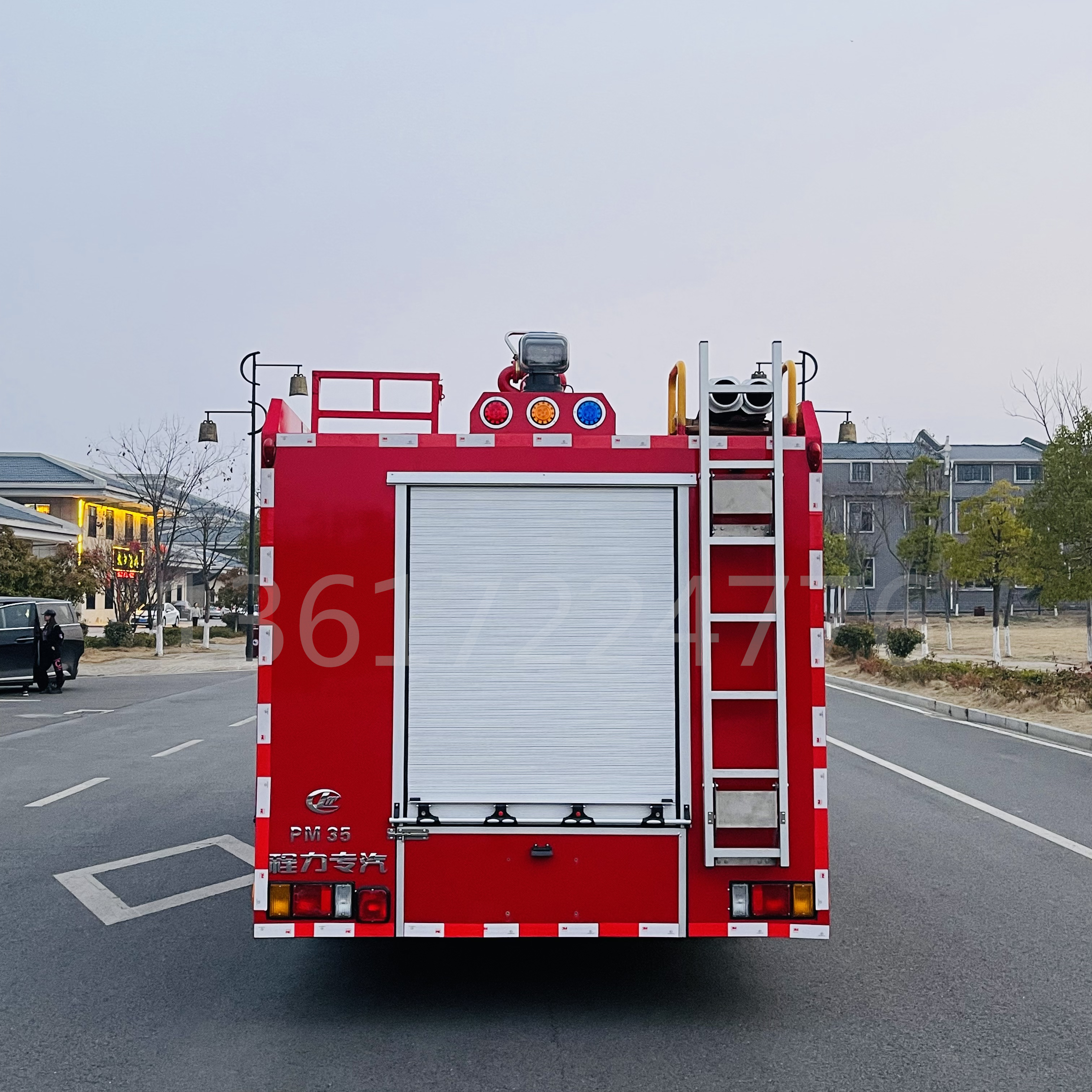 五十铃3.5吨泡沫消防车图片