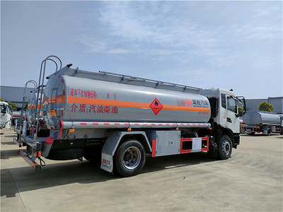 国六东风天锦12吨油罐车支持分期 单桥14.9方碳钢罐运油车
