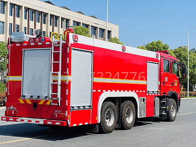 豪沃12吨泡沫消防车图片