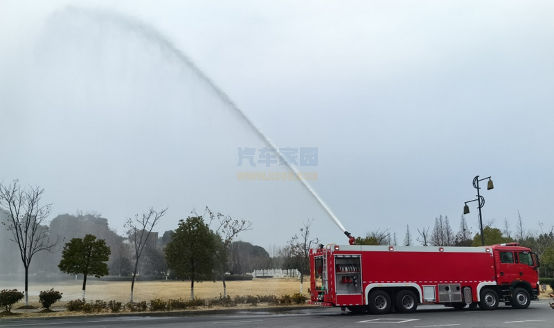25吨水罐消防车图片