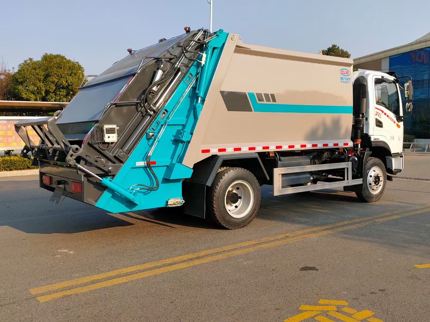 乡镇城区压缩垃圾车（12方容积）图片