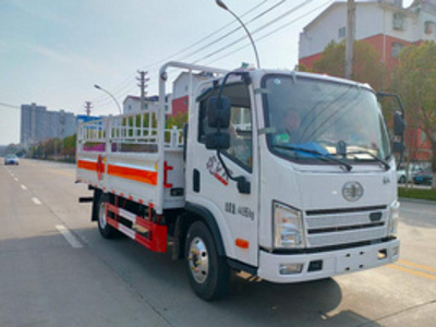 解放气瓶运输车15337334151（云南）图片杂项危险物品厢式运输车图片