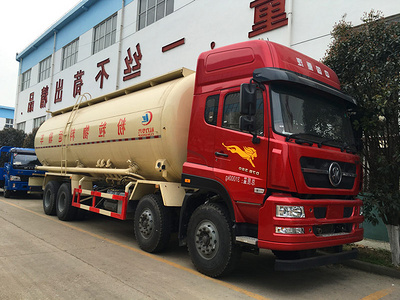 重汽斯太尔40吨粉粒物料运输车重汽40吨粉粒物料运输车图片
