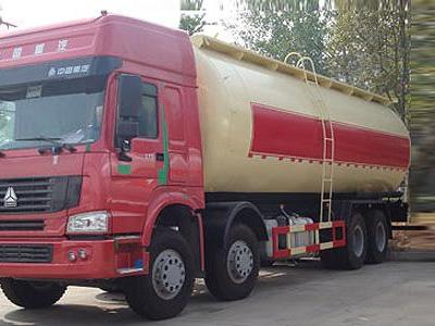 斯太尔30粉粒物料运输车江淮40吨粉粒物料运输车图片