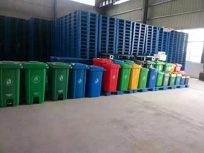 环保四色分类垃圾桶厂家批发价格垃圾车配件图片