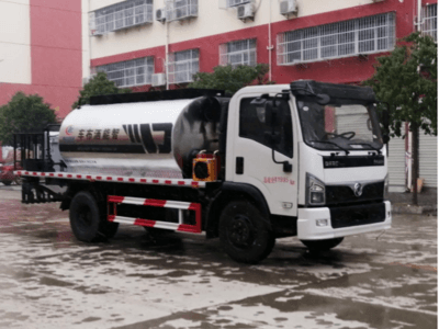 国六东风5吨沥青撒布车（标准型）工程车图片