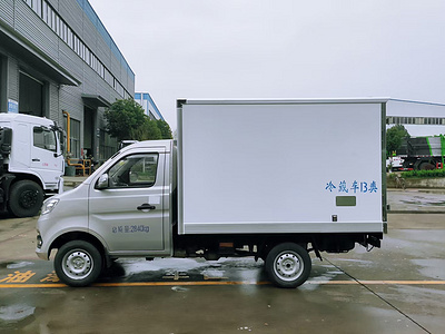国六重庆长安小厢式2米5冷藏车长安小型冷藏车图片