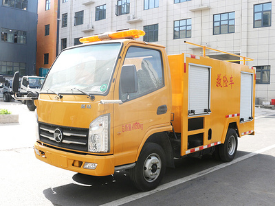 凯马蓝牌小型救险车126马力 1000方城市排涝车排水抢险车东风救险车图片