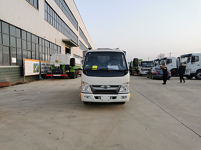 国六2.5方福田小型蓝牌扫路车解放3吨3方扫路车图片